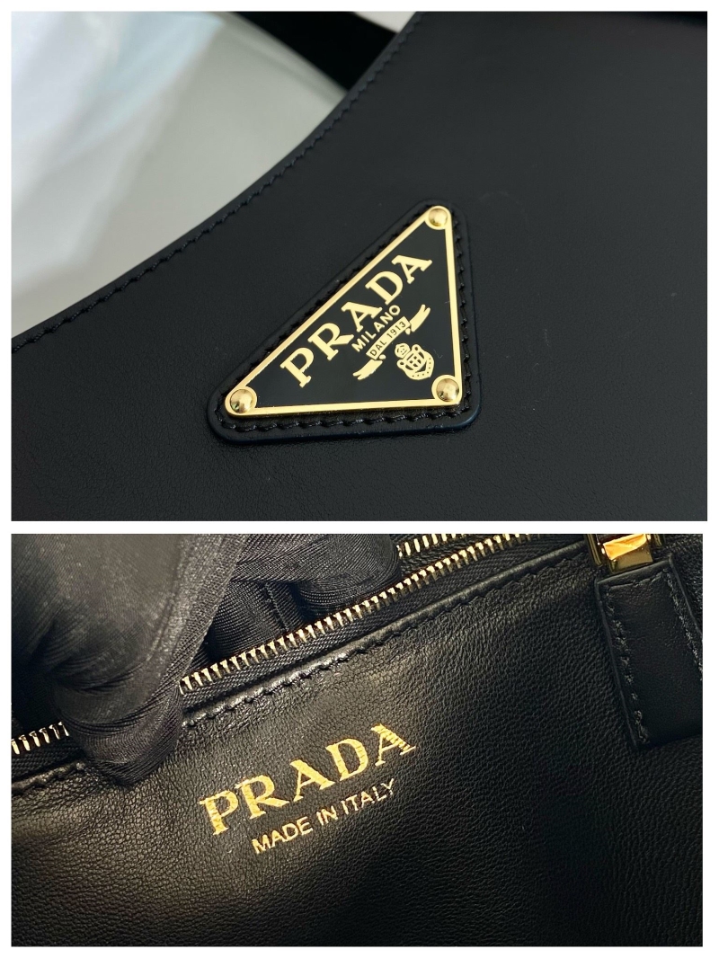 Pra*a tote bags